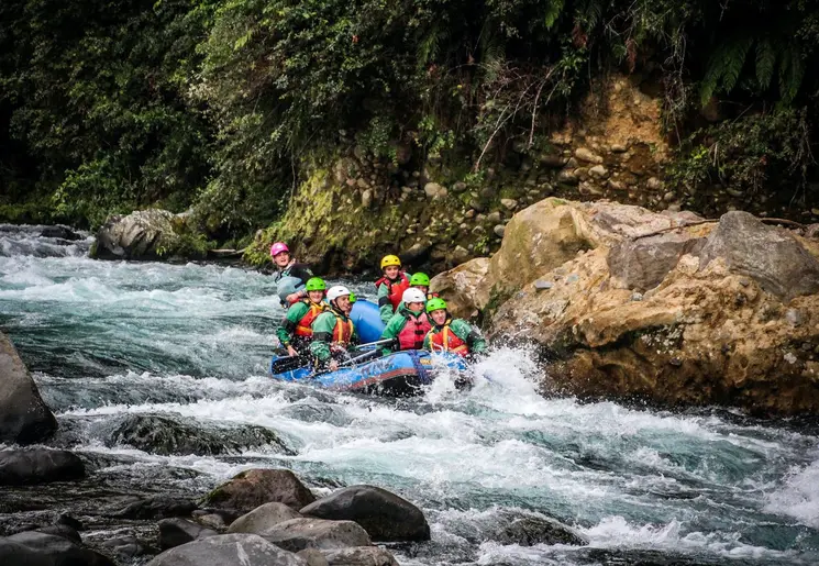 Raften nabij Rotorua, Nieuw-Zeeland