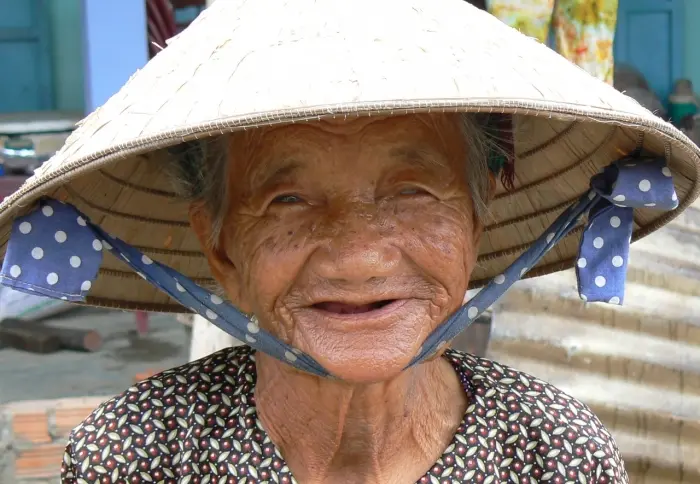 Vietnam-Centraal-Vietnam-Hoi-An-vrouwtje_1_466060