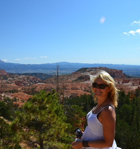 Christel in Bryce Canyon in West-Amerika