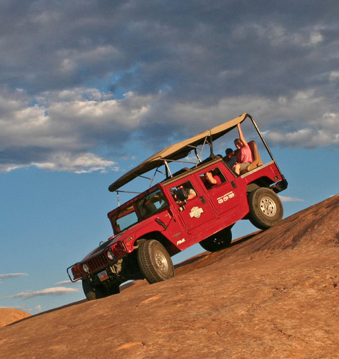 Hummer tour in Moab