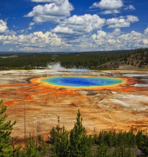 Bijna onnatuurlijke kleuren in het landschap van Yellowstone National Park, Amerika