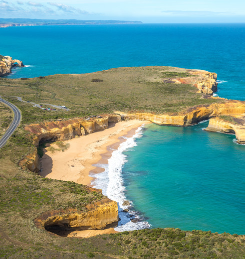 Rijden langs de Great Ocean Road, Australië - © Tourism Australia