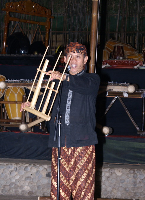 Azie-Indonesie-Java-Bandung-muzikant