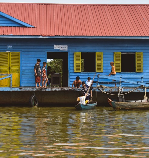 Cambodja Tonle Sap school drijvend dorp