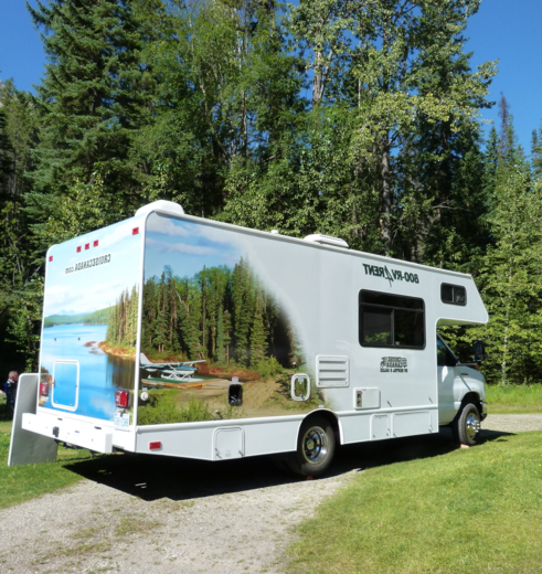 Canada-Icefield-Parkway-camper