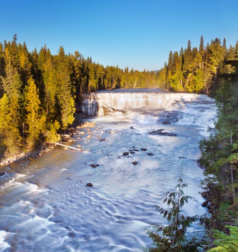 Dawson Falls bij Wells Gray Provincial Park Dawson Falls bij Wells Gray Provincial Park