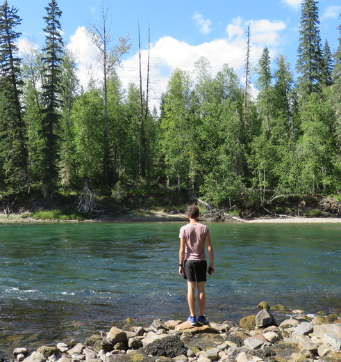 Wandelen langs de rivier in Wells Gray