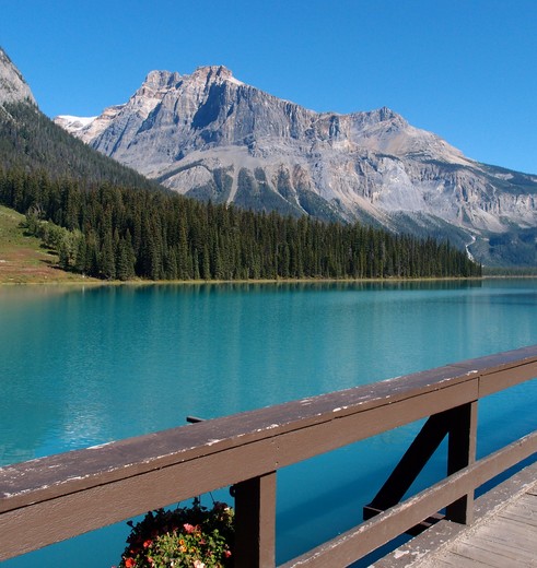 Canada-Yoho-Emerald-Lake