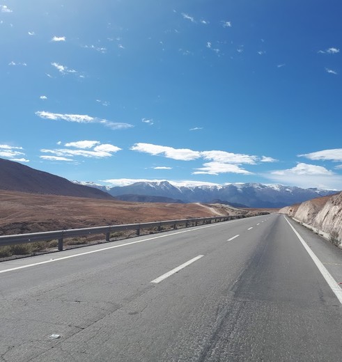 Chili-Ruta-Lauca-National-Park-verlaten-weg