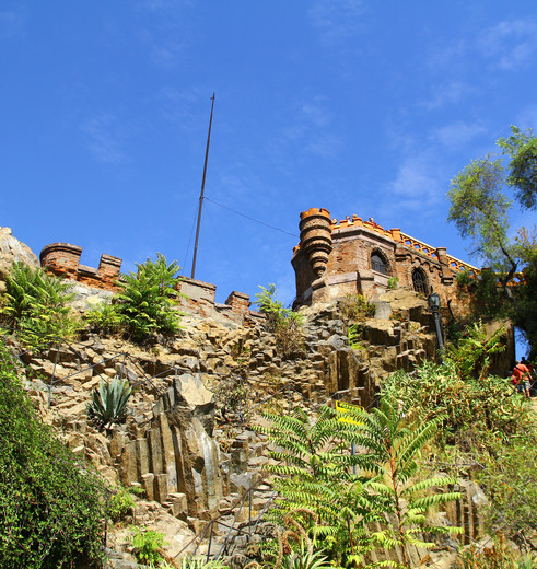 Chili-Santiago-de-Chile-Santa-Lucia-Hill-2_1_432329