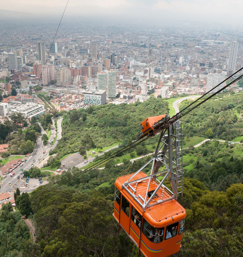 Uitzicht vanaf de kabelbaan in Bogotá