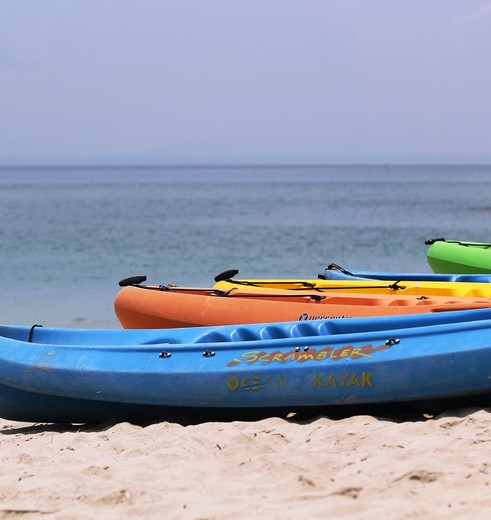 Colombia-Islas-del-Rosario-kajak