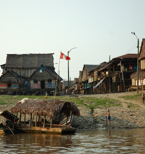 Dorp aan de Amazone bij Iquitos(5)