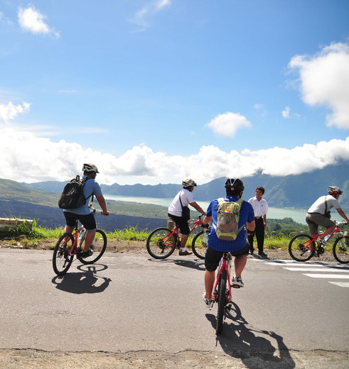 Fietsen bij Mount Batur op Bali