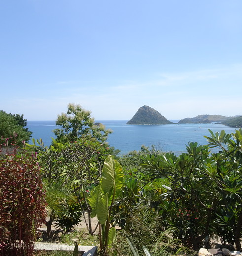 Flores-LabuanBajo-uitzicht_1_294062