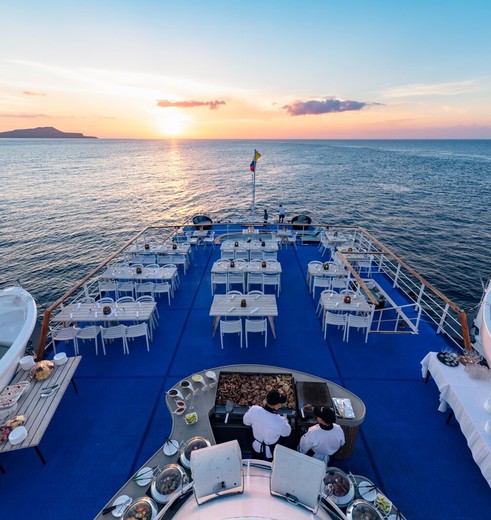 Galapagos Cruise Legend