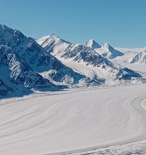 Gletsjer in de St. Elias Mountains, Yukon, Canada