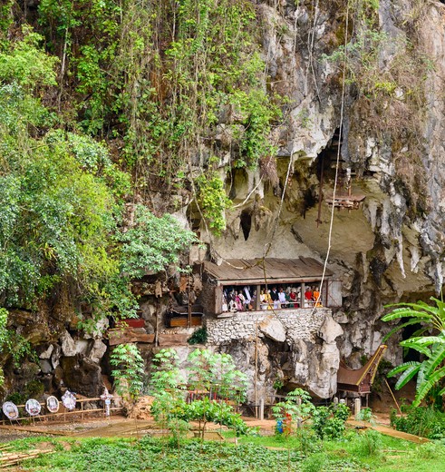 Indonesie-Sulawesi-Toraja-graven-tautau02-shutterstock_382002478(8)