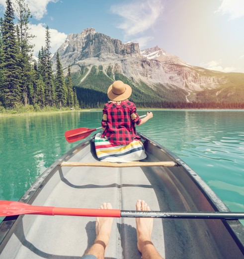 Kanoen in Yoho National Park in West-Canada