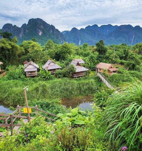 Een dorp in de bergen van Vang Vieng