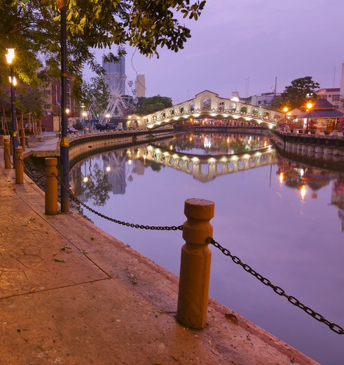 Maleisie_Melaka_centrum_brug_2_182693