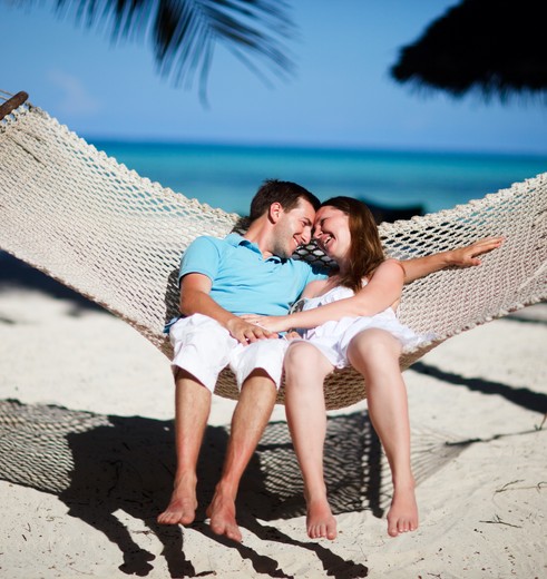 Huwelijksreis aan strand Mombasa, Kenia