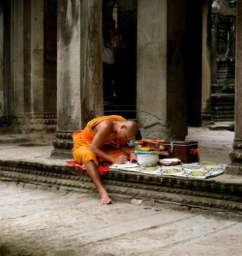 Monnik in Angkor Wat Cambodja