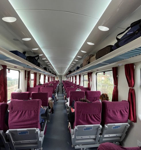 Eerste klasse treinreis naar Mombasa, Kenia
