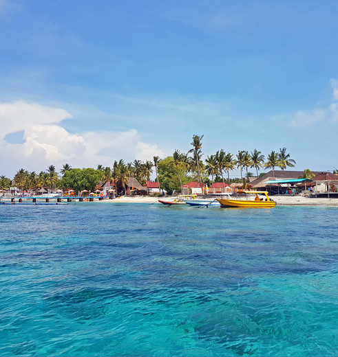 Witte stranden op Nusa Lembongan, Indonesië