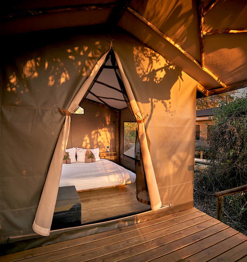 Overnacht in Oddbalss Camp in Okavango, Botswana