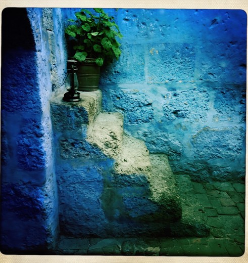 Kleurrijke details op de gebouwen in centrum Arequipa, Peru