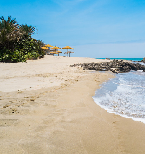 Het strand van Mancora in Noord-Peru