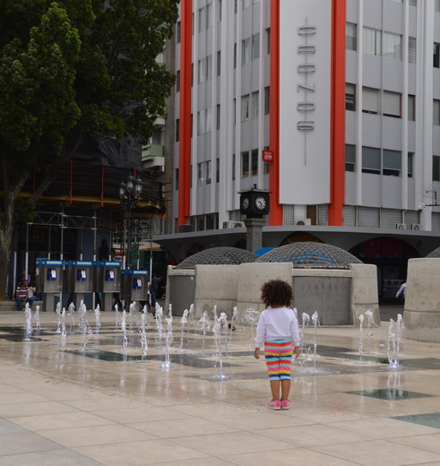 San-Jose-Spelend-Meisje(4)