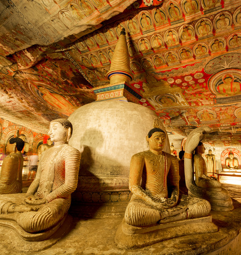 Beelden in de tempel van Dambulla, Sri Lanka