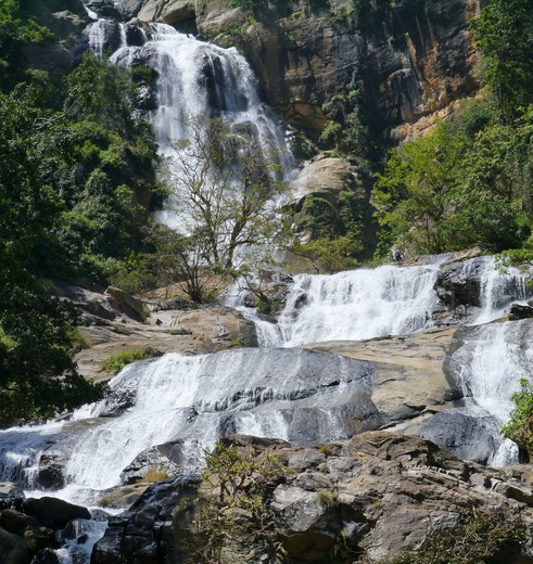 Het natuurwonder Ravana Waterval in Ella, Sri Lanka