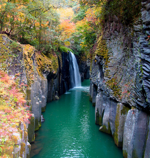 Takachiho_Gorge_Kyushu_Japan