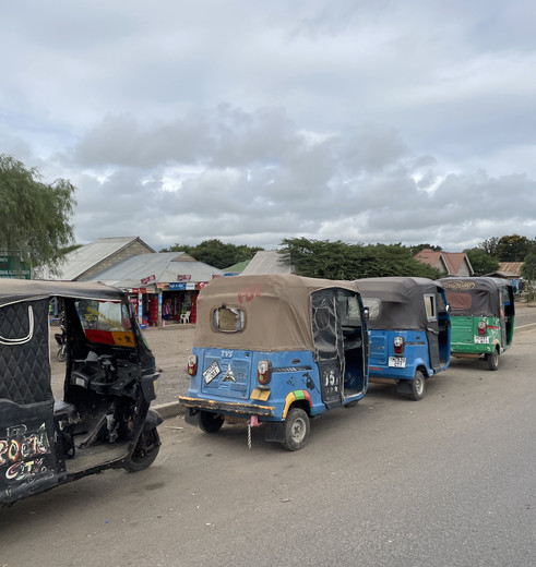 straatbeeld van Arusha, Tanzania