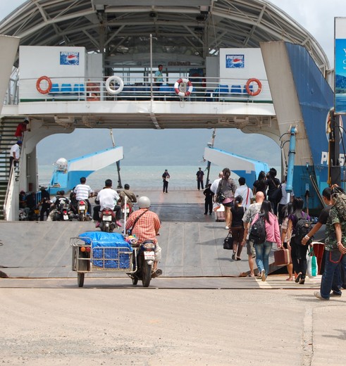 Thailand-Kochang-ferryboot(8)