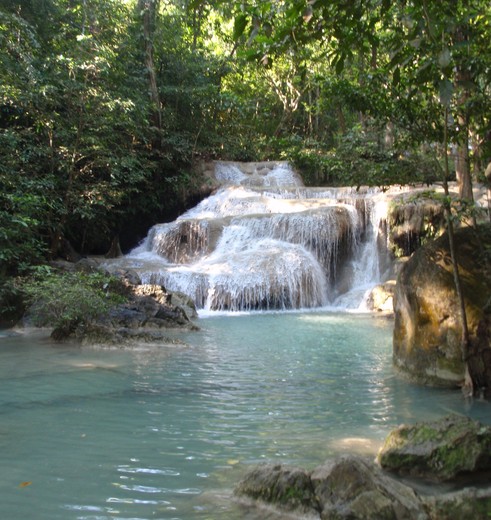 De Erawan Waterval bij Kanchanaburi, Thailand