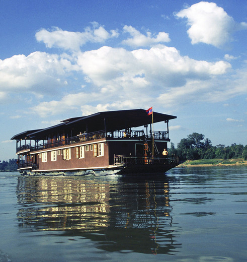 Varen tussen de 4000 eilanden in Laos op de Vat Phou cruise