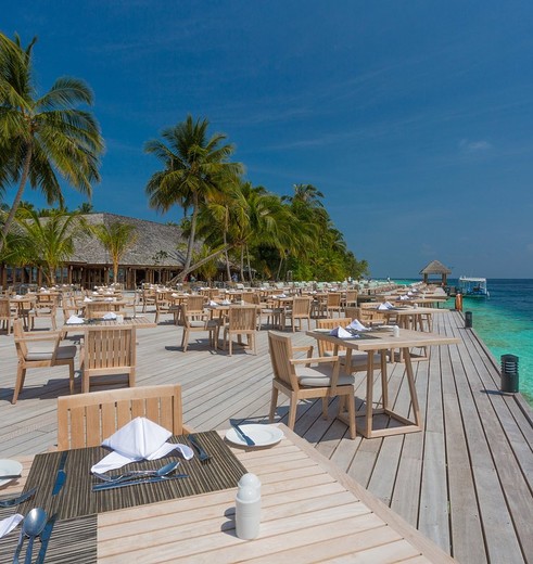 Vilamendhoo-restaurant-02