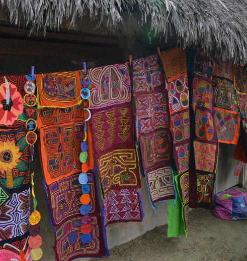 Yandup-Island-Lodge---Dorpsbezoek-tour-Playon-Chico-4_1_368710