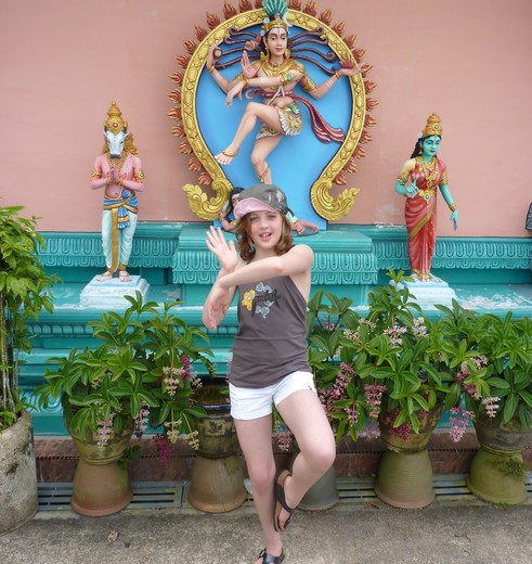 Kindje bij de tempel op Penang