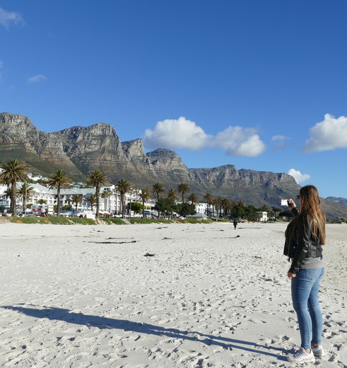 Camps Bay, strand bij Kaapstad