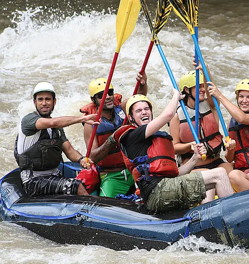 Raften in de Pacuare-rivier in Costa Rica