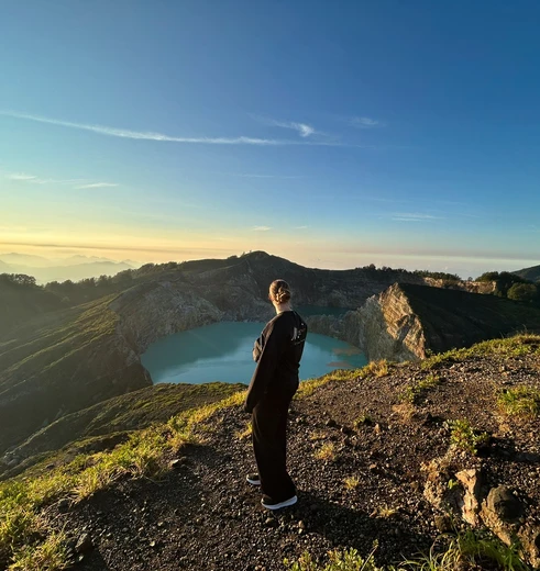 Uitzicht over de Kelimutu-vulkaan