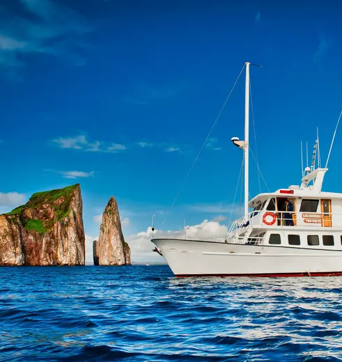 Op cruise rond de Galapagos op de Cruise-Golondrina