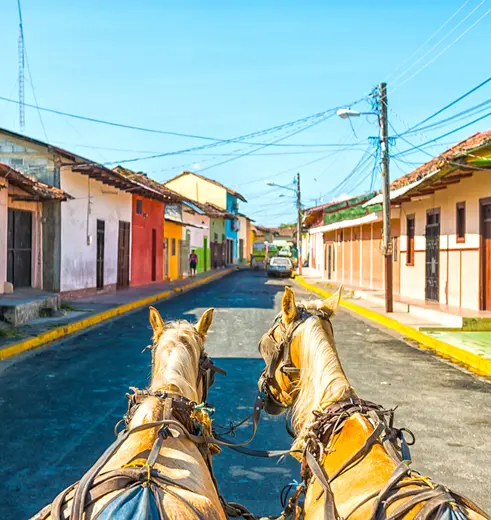 Paard en wagen in Granada, Nicaragua