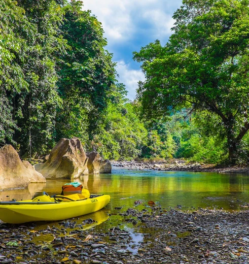 Indonesie-Sumatra-Bukit-Lawang-Kayak