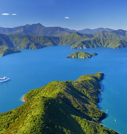 Cruisen door Marlborough Sound in Nieuw-Zeeland